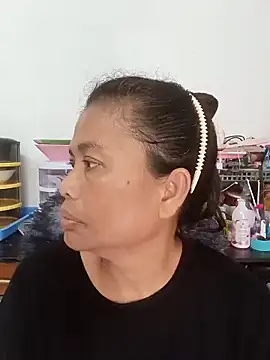 Snapshot of Fon_Bigboobs chatting on 10/31/25, 07:53 Fon Bigboobs online show from 10/31/25, 07:53