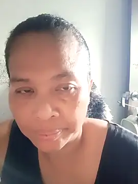 Snapshot of Fon_Bigboobs chatting on 11/29/25, 10:29 Fon Bigboobs online show from 11/29/25, 10:29