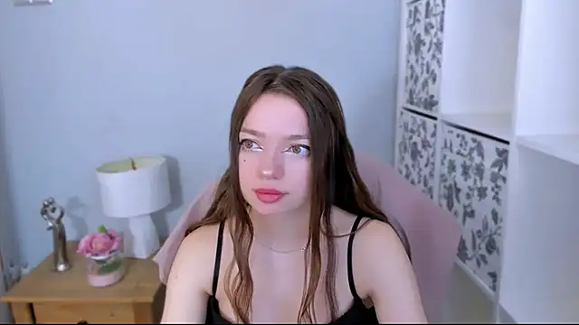 GraceLips online show from 01/16/26, 06:28