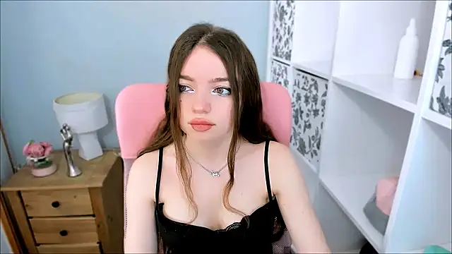 GraceLips online show from 03/14/26, 03:28