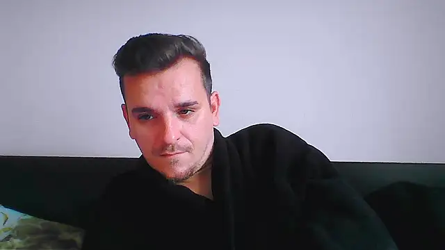 Huge cock22cm online show from 11/10/25, 09:19