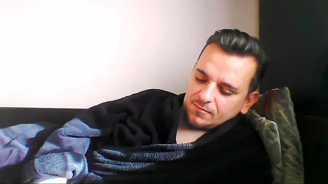 Huge cock22cm online show from 01/11/26, 12:10