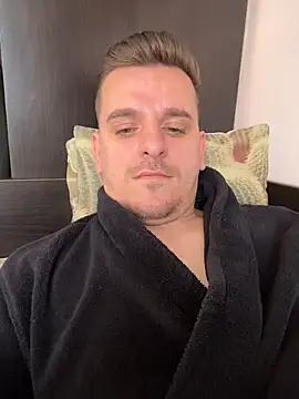 Huge cock22cm online show from 03/06/26, 07:49