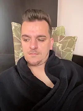 Huge cock22cm online show from 03/28/26, 08:36