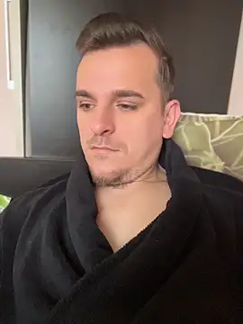 Huge cock22cm online show from 04/28/26, 05:23