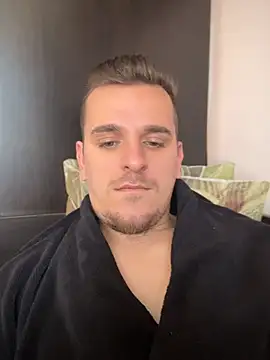 Huge cock22cm online show from 05/03/26, 08:09