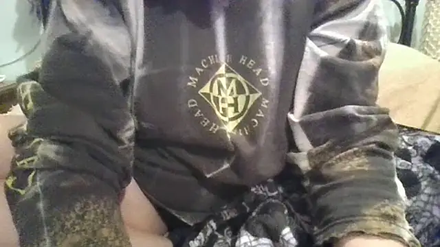 MissKisu online show from 12/03/25, 10:52