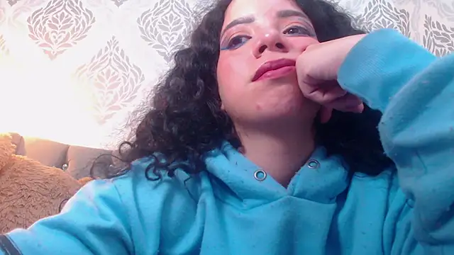 EmmaCowperr online show from 02/20/25, 07:19