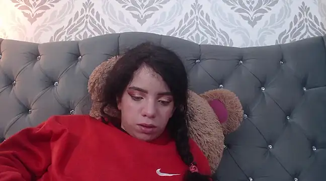 EmmaCowperr online show from 03/05/25, 08:00