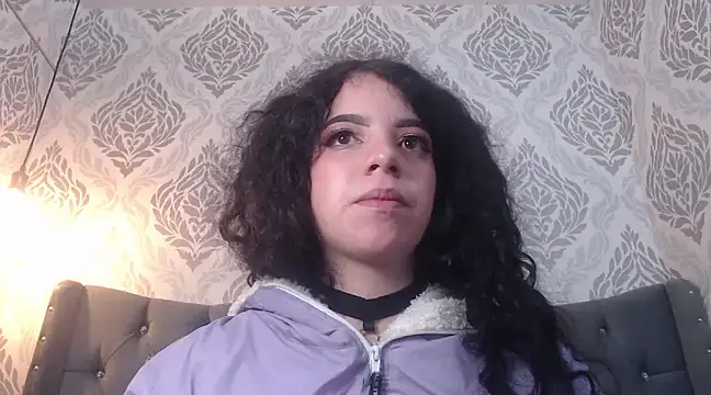 EmmaCowperr online show from 03/11/25, 09:48