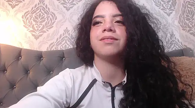 EmmaCowperr online show from 03/13/25, 03:17