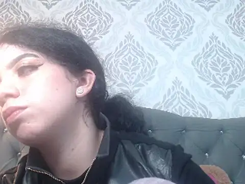 EmmaCowperr online show from 03/18/25, 02:59