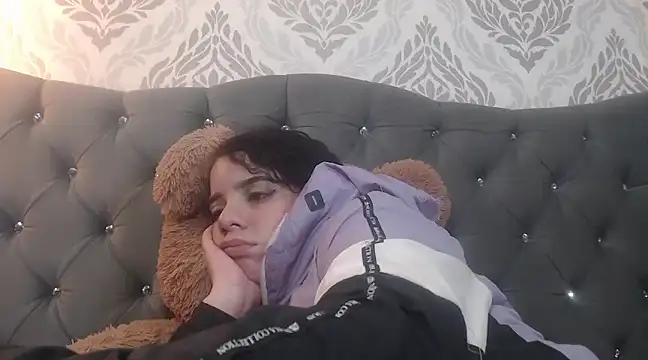 EmmaCowperr online show from 03/20/25, 05:58