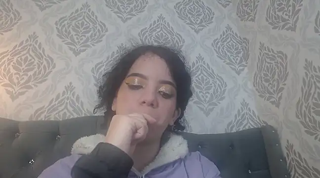 EmmaCowperr online show from 03/21/25, 05:56