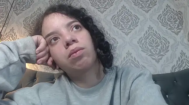 EmmaCowperr online show from 03/22/25, 11:53