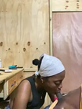 Snapshot of NillaMontana chatting on 01/13/25, 02:32 NillaMontana online show from 01/13/25, 02:32