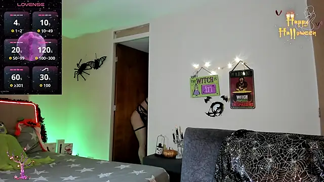 Snapshot of karimhunt chatting on 10/26/25, 05:02 karimhunt online show from 10/26/25, 05:02