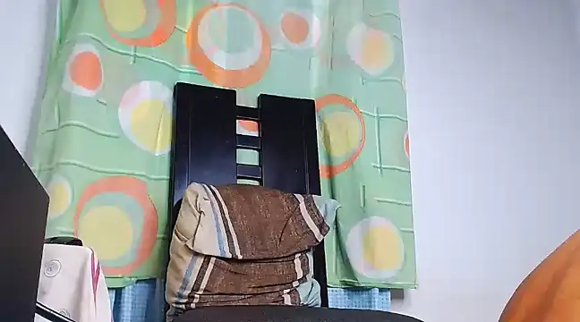 Snapshot of DanteSantoro chatting on 02/05/25, 01:11 DanteSantoro online show from 02/05/25, 01:11