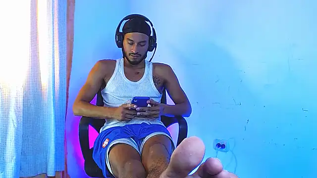 Snapshot of DanteSantoro chatting on 01/07/26, 07:49 DanteSantoro online show from 01/07/26, 07:49