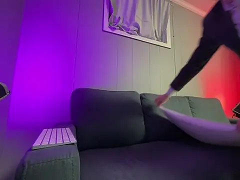 mouser21212 online show from 01/24/25, 07:19