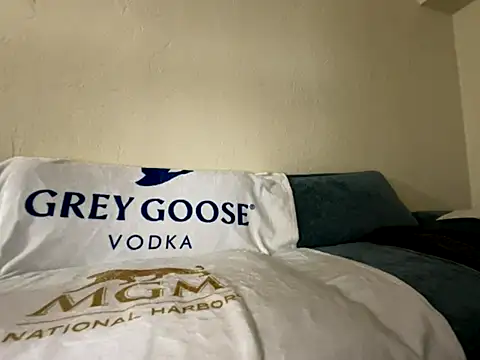 mouser21212 online show from 11/01/25, 12:29