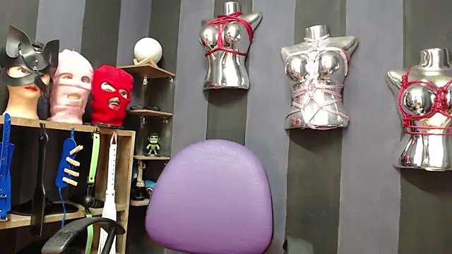 LucyStrike  online show from 12/05/24, 02:53