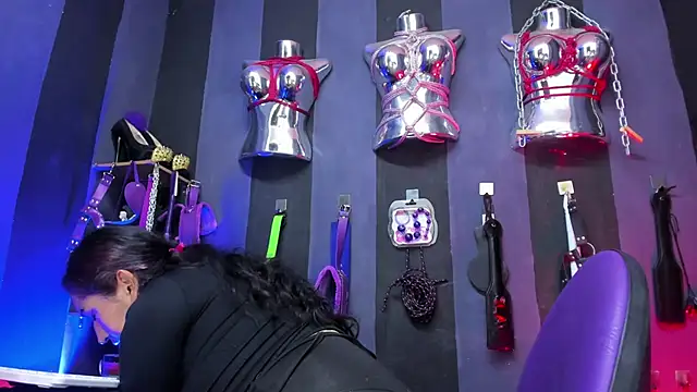 LucyStrike  online show from 09/25/25, 10:57