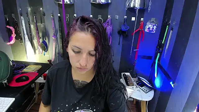 LucyStrike  online show from 10/15/25, 10:43