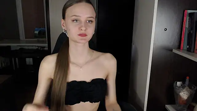 Snapshot of _Sansa_stark_ chatting on 03/01/25, 02:44 Sansa stark online show from 03/01/25, 02:44