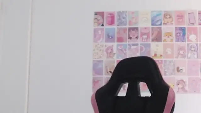 Emily Guerra1 online show from 10/28/25, 05:04