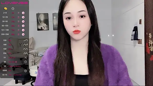 Snapshot of kolll88 chatting on 12/26/24, 02:44 kolll88 online show from 12/26/24, 02:44