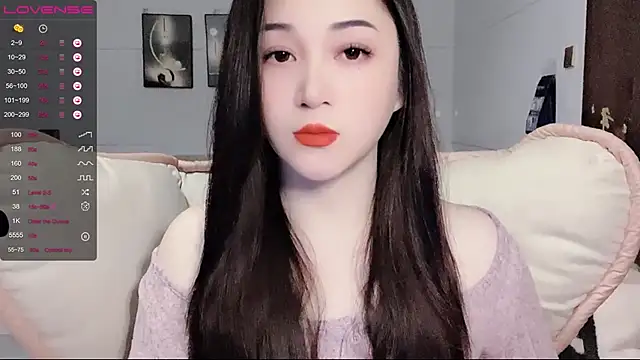 Snapshot of kolll88 chatting on 03/13/25, 03:28 kolll88 online show from 03/13/25, 03:28