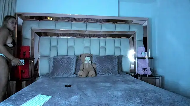 candy-sam28 online show from 11/22/25, 11:04