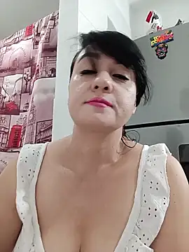 Snapshot of taalia chatting on 02/08/26, 03:21 taalia online show from 02/08/26, 03:21