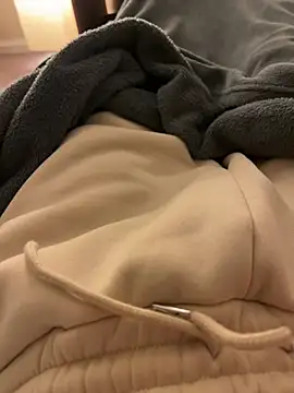 HannesDicks online show from 12/27/24, 04:26