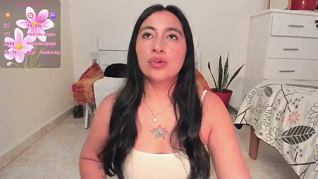 Snapshot of LisaHadwin chatting on 10/27/25, 08:46 LisaHadwin online show from 10/27/25, 08:46