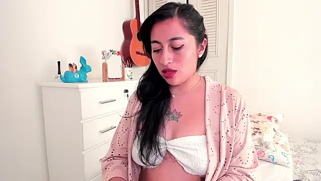 Snapshot of LisaHadwin chatting on 01/08/26, 05:37 LisaHadwin online show from 01/08/26, 05:37