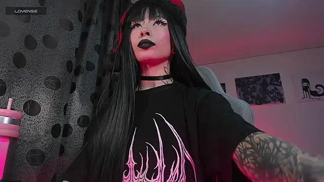 satanbabee online show from 12/20/25, 12:07