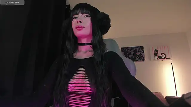 Snapshot of satanbabee chatting on 04/29/26, 11:44 satanbabee online show from 04/29/26, 11:44
