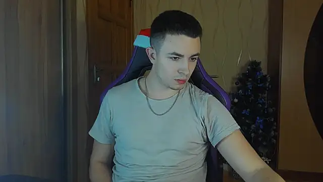 Snapshot of bigmark033 chatting on 01/09/25, 01:45 bigmark033 online show from 01/09/25, 01:45