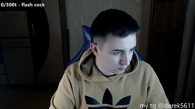 Snapshot of bigmark033 chatting on 10/13/25, 05:02 bigmark033 online show from 10/13/25, 05:02