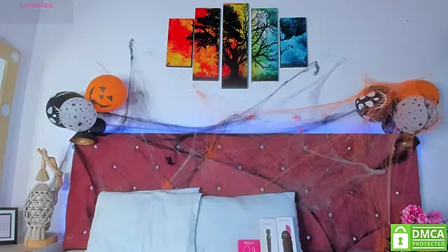 Ruth harvey  online show from 10/31/25, 12:17