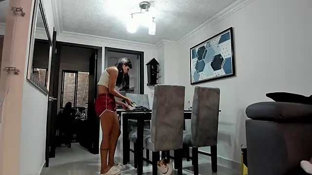 karlina charlotte1 online show from 02/03/25, 12:25