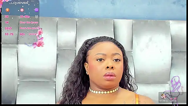 CamilaBenitez online show from 11/25/25, 12:54