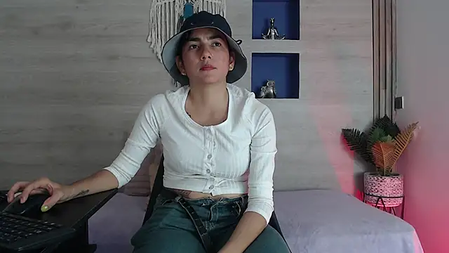Dakotagloss online show from 05/16/26, 09:46
