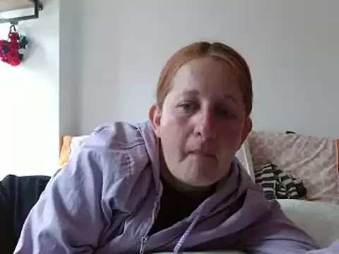 Snapshot of ViioletaMora chatting on 02/03/25, 03:49 ViioletaMora online show from 02/03/25, 03:49