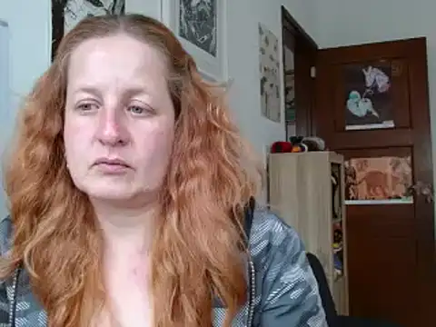 ViioletaMora online show from 04/05/26, 09:12