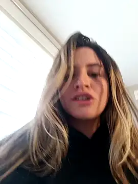 maliciaworld online show from 01/19/25, 06:32