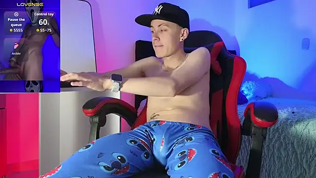 Elian Cooper online show from 02/17/26, 01:02