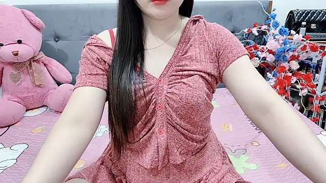 Snapshot of Funikio chatting on 04/19/26, 12:22 Funikio online show from 04/19/26, 12:22